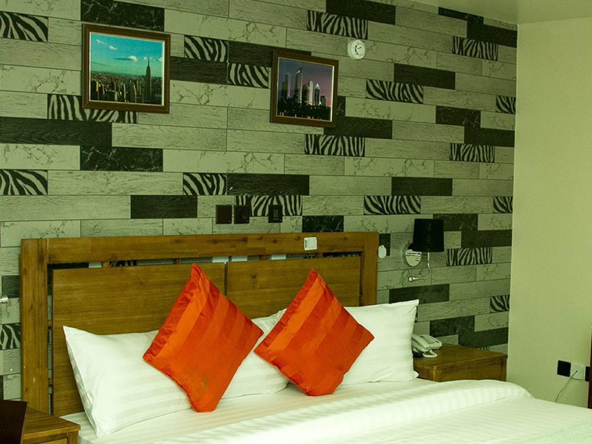 Villa Toscana Hotel And Suits Лаґос Екстер'єр фото